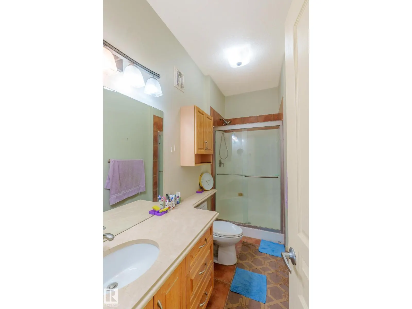 #449 4827 104A ST NW