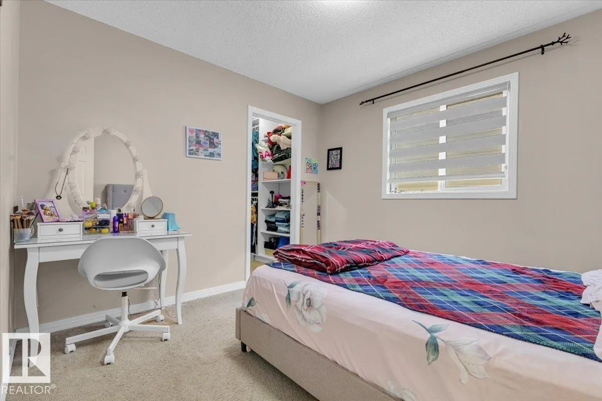 5516 5 AV SW