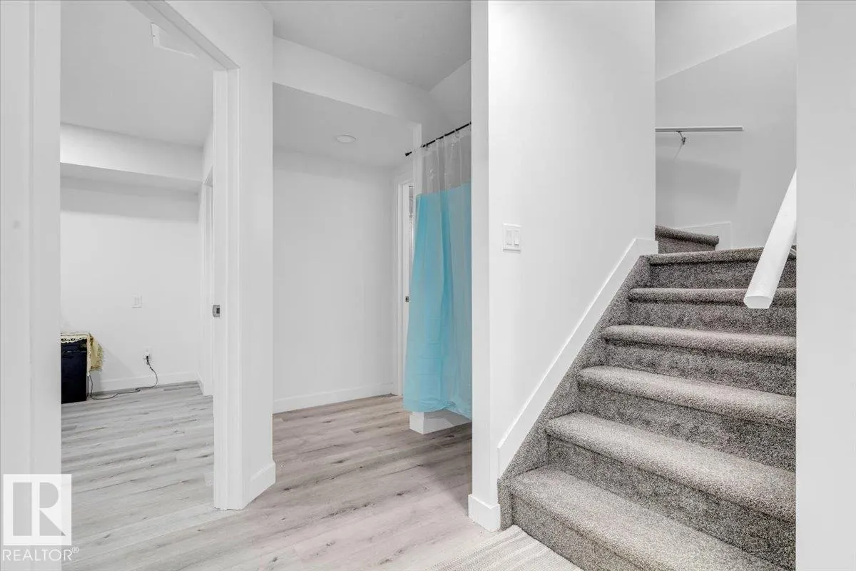 5516 5 AV SW