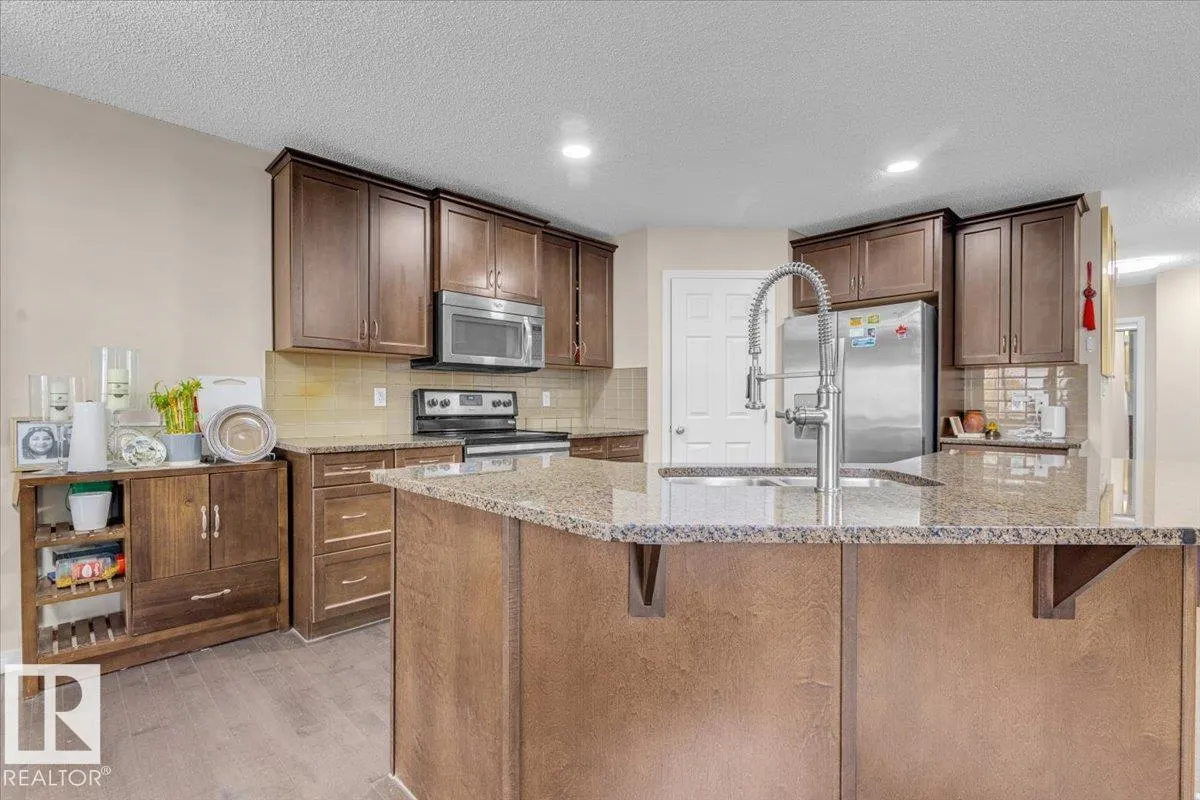 5516 5 AV SW