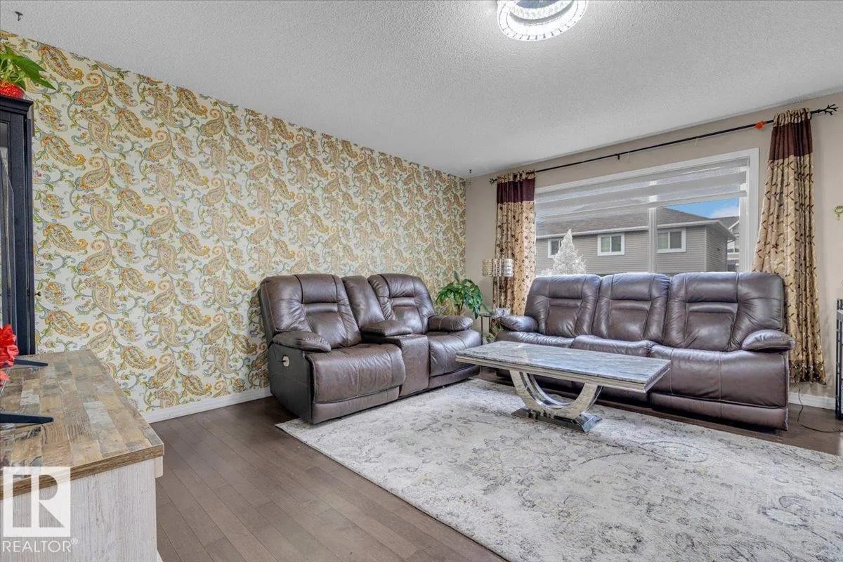 5516 5 AV SW