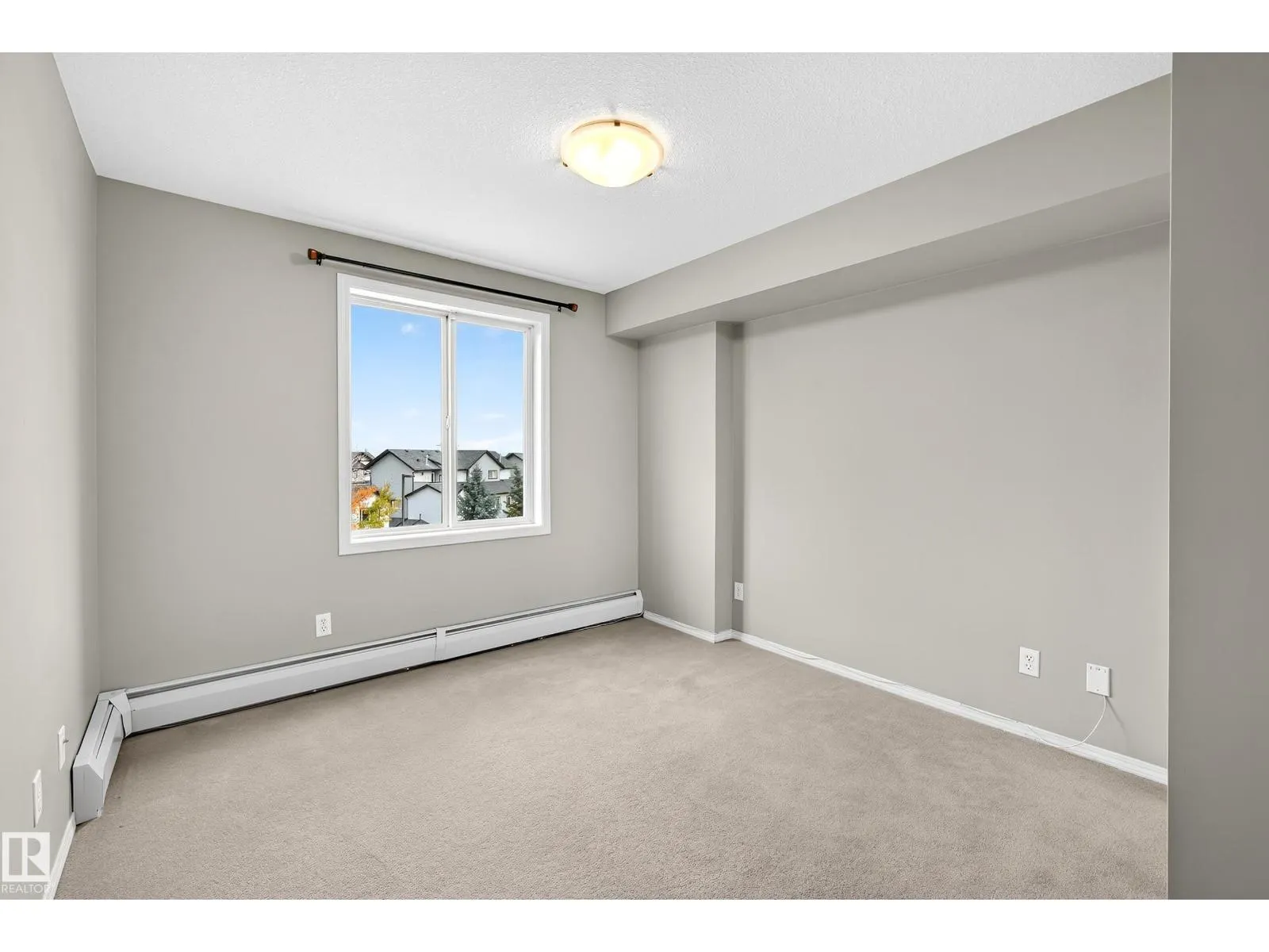 #401 40 SUMMERWOOD BV