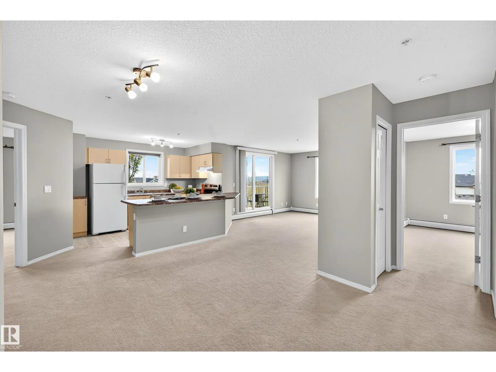 #401 40 SUMMERWOOD BV