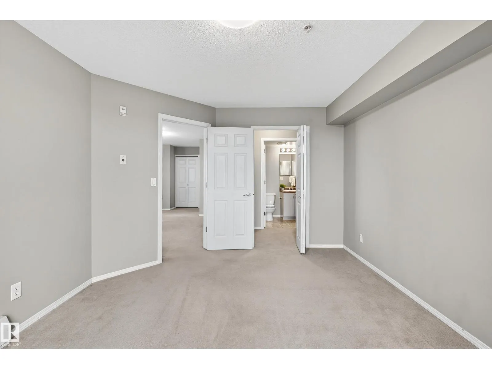 #401 40 SUMMERWOOD BV