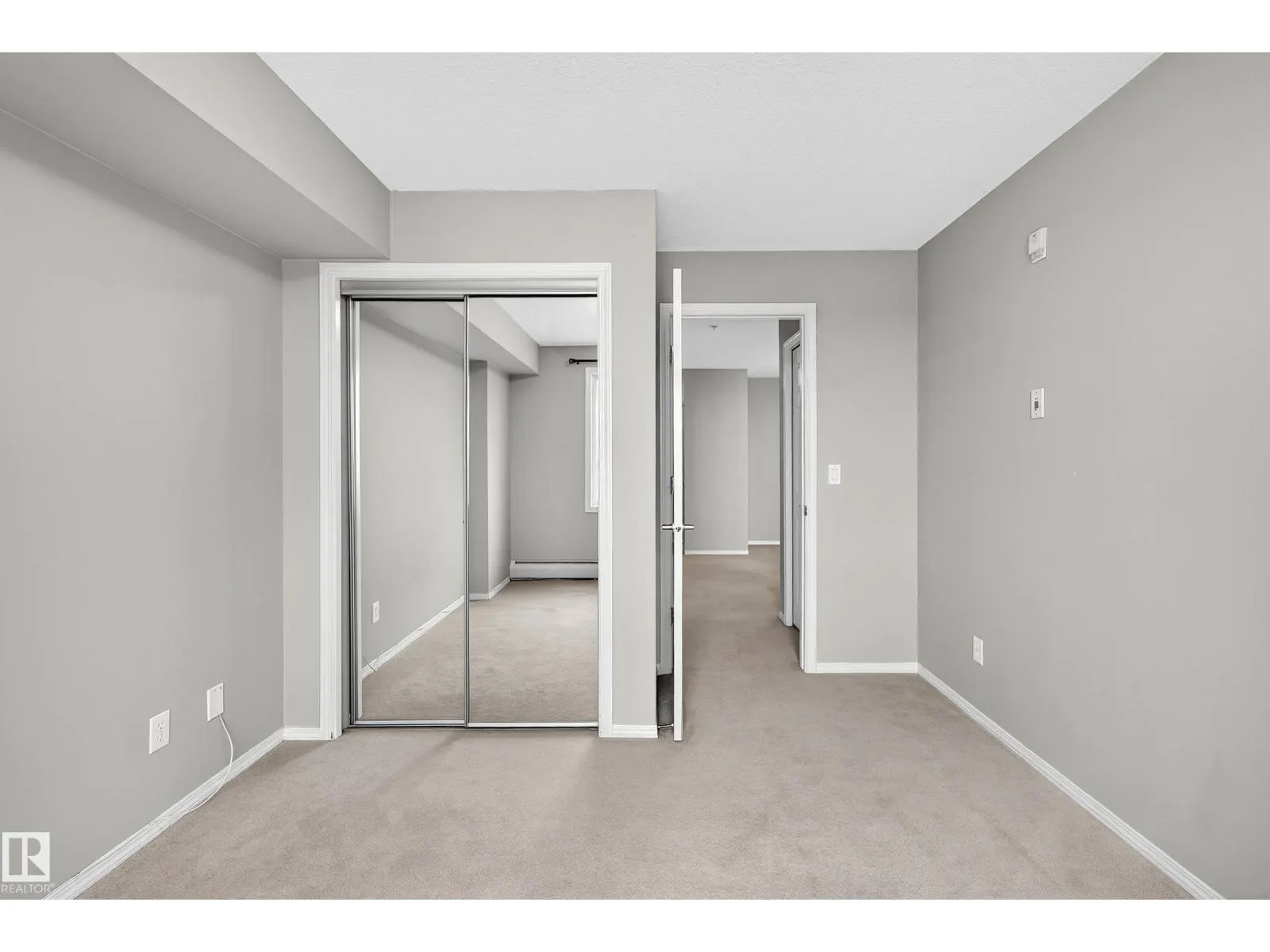 #401 40 SUMMERWOOD BV