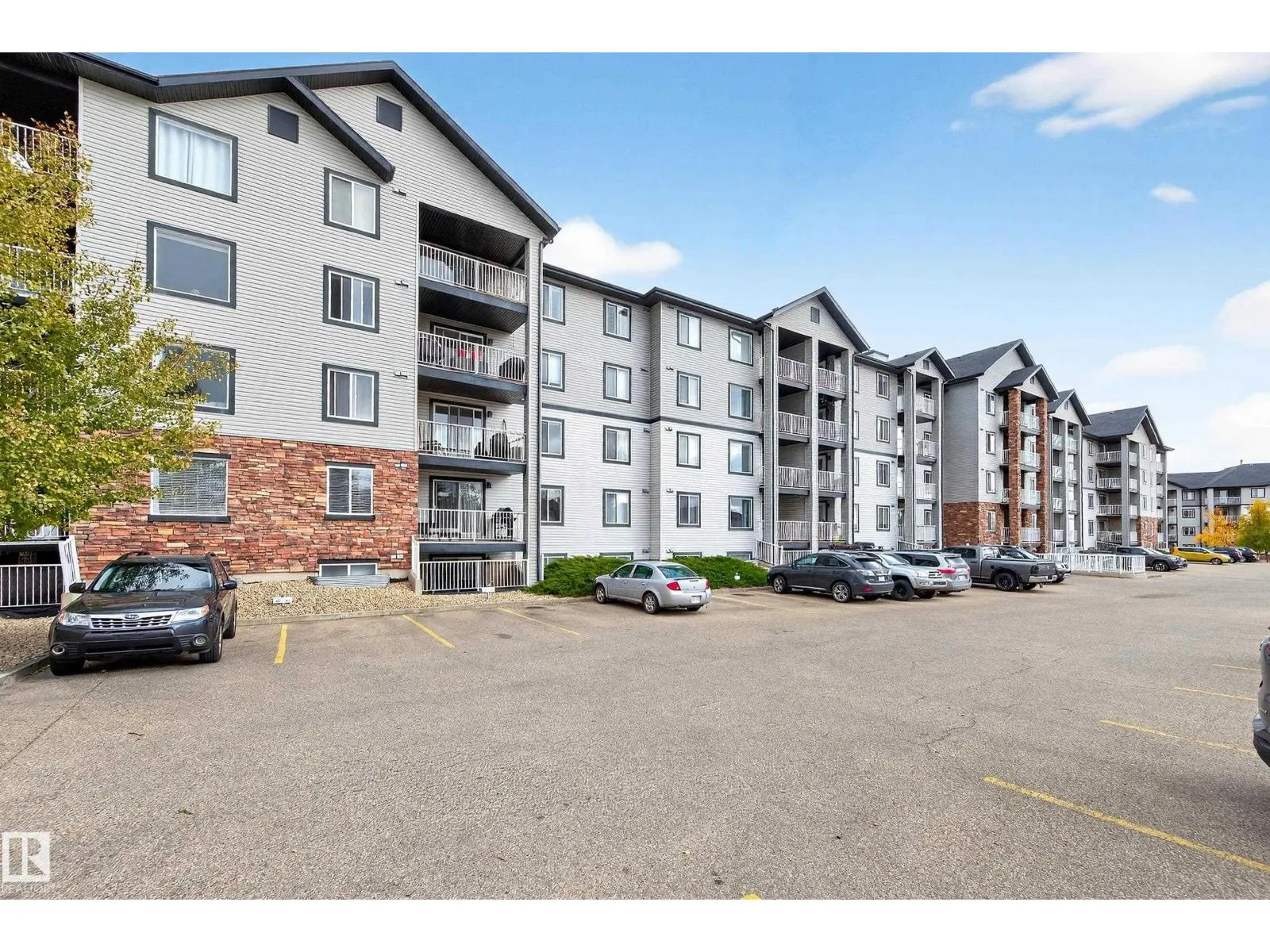 #401 40 SUMMERWOOD BV