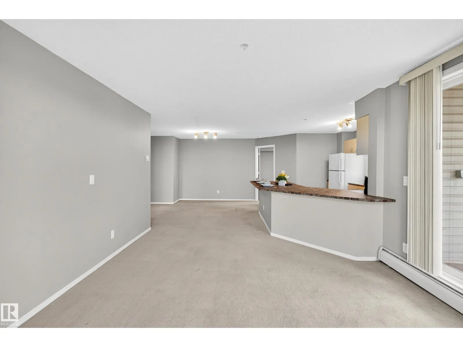 #401 40 SUMMERWOOD BV