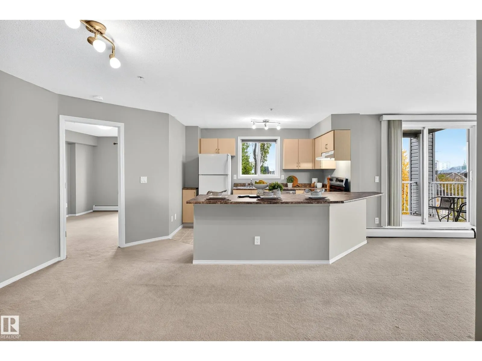 #401 40 SUMMERWOOD BV