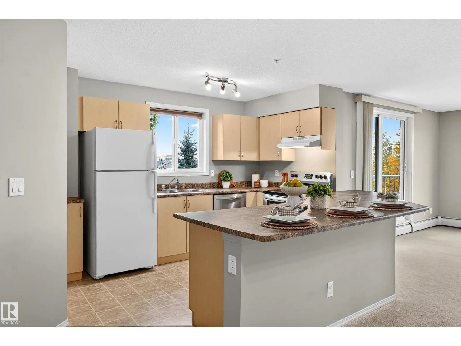 #401 40 SUMMERWOOD BV