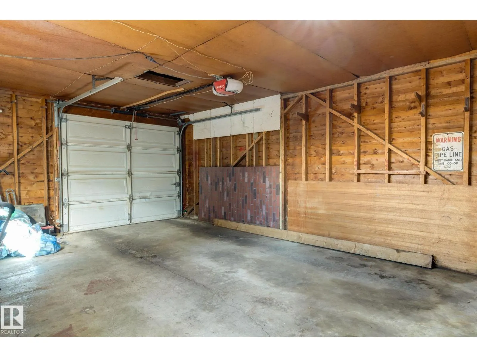 9324 161 ST NW