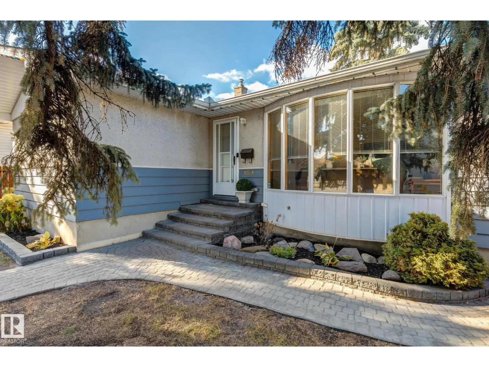 9324 161 ST NW