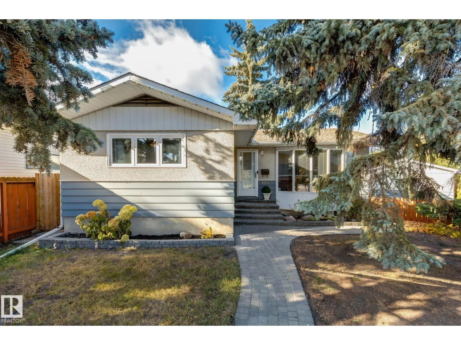 9324 161 ST NW