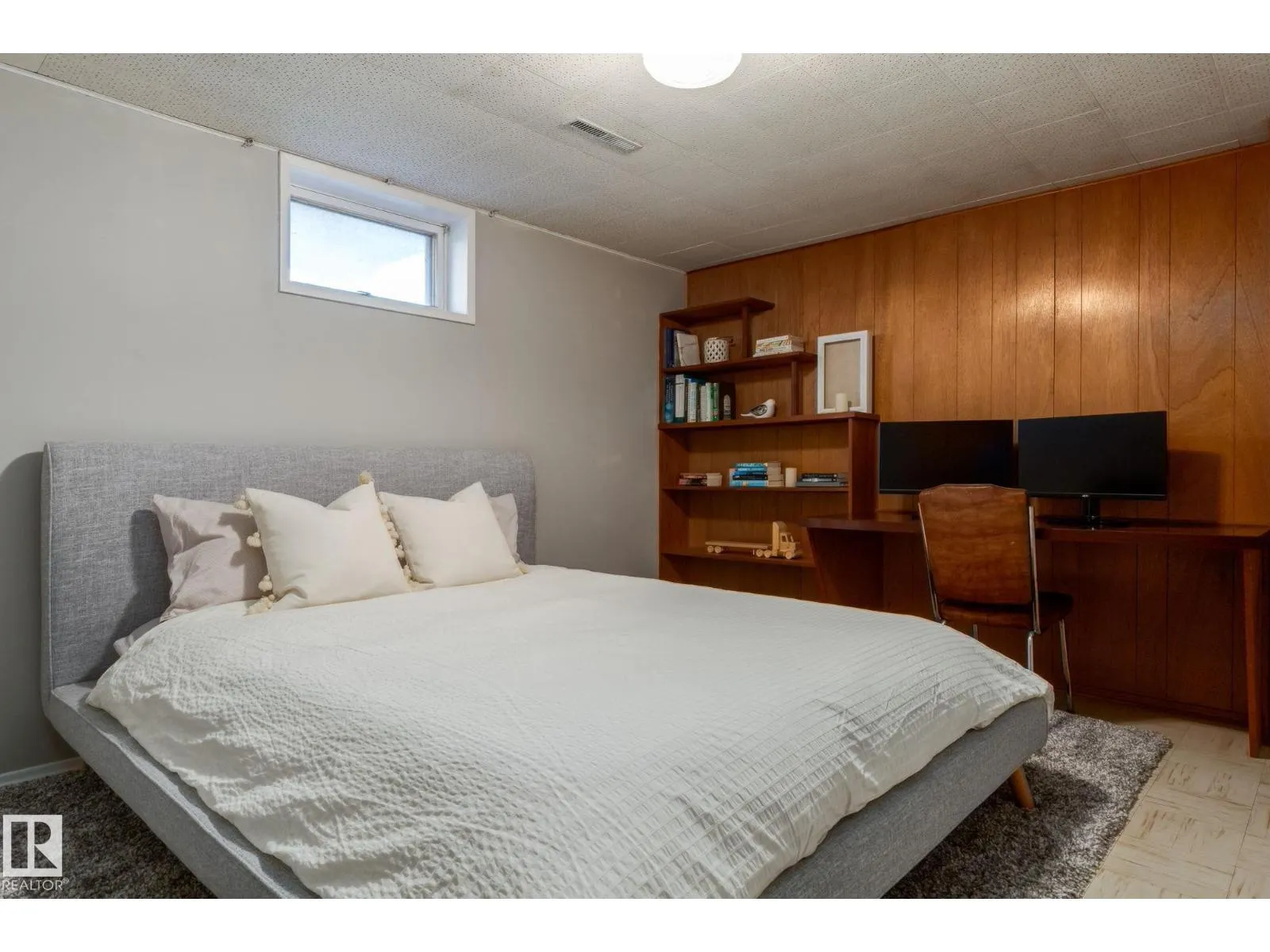 9324 161 ST NW