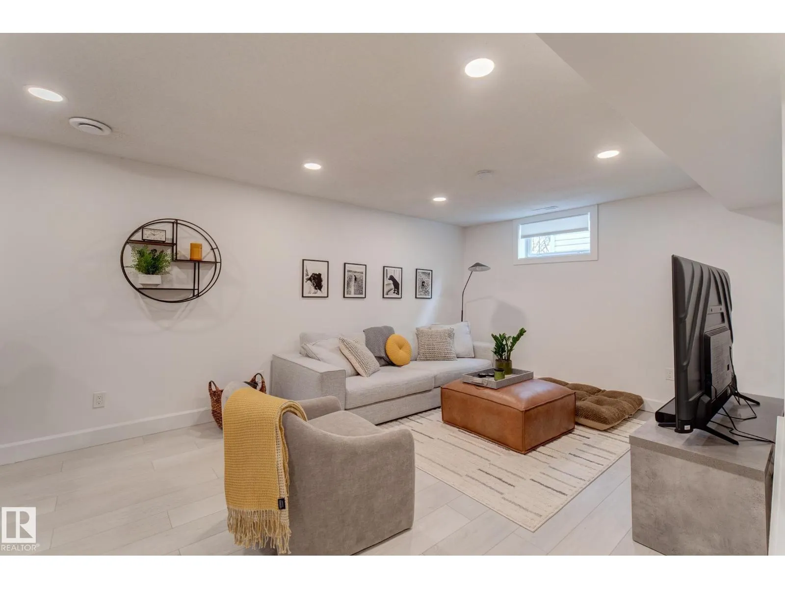 13315 110 AV NW