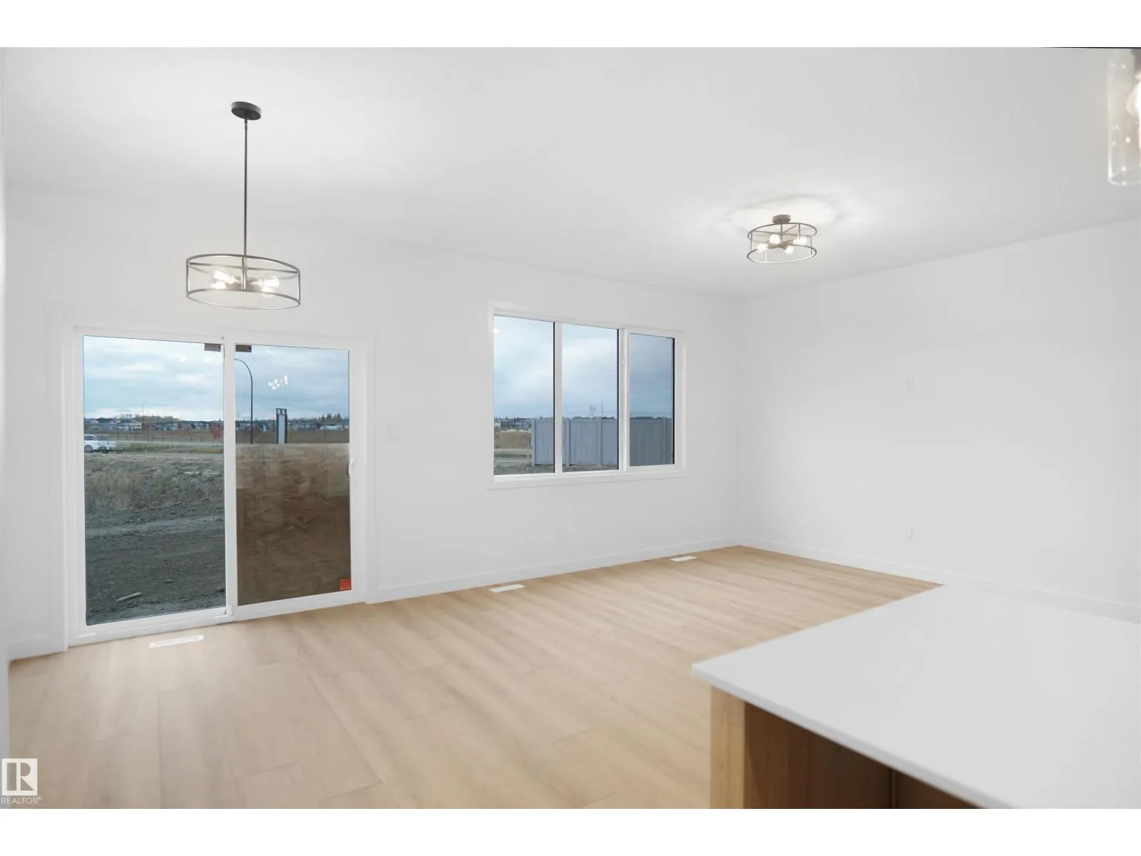 19446 22A AV NW