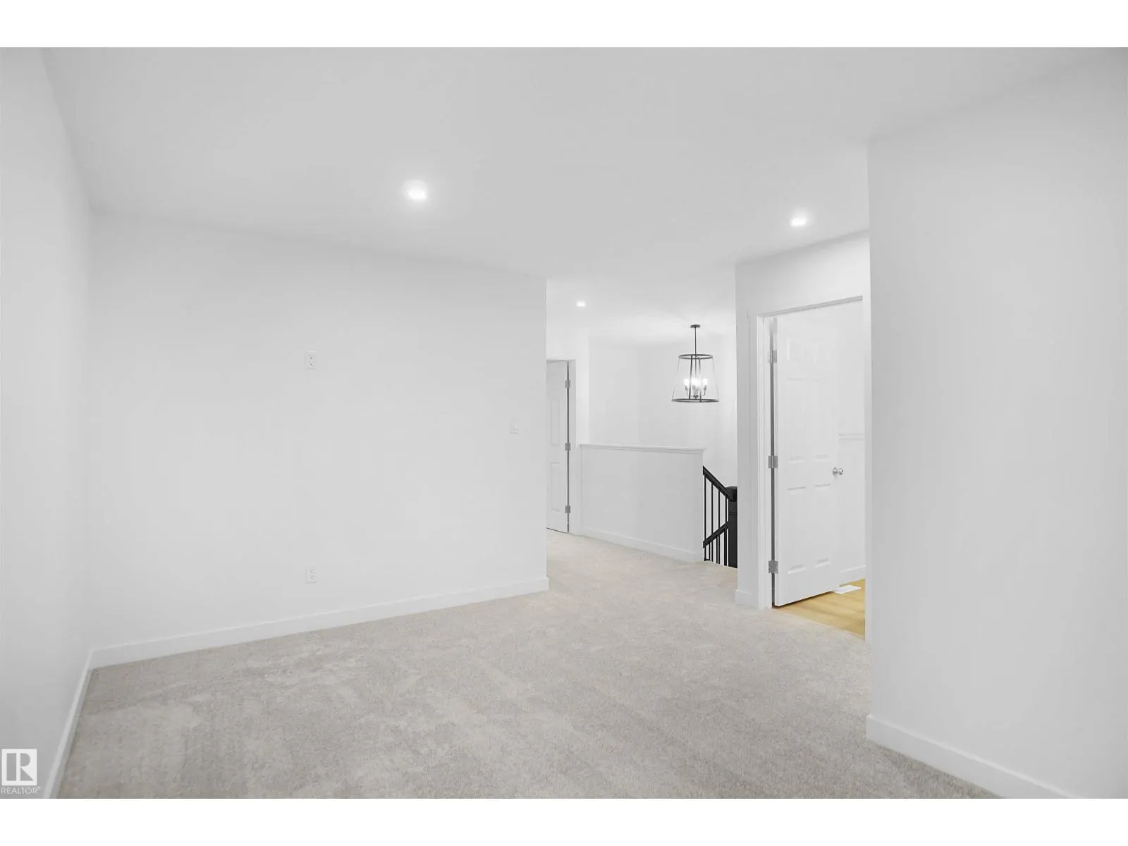 19446 22A AV NW