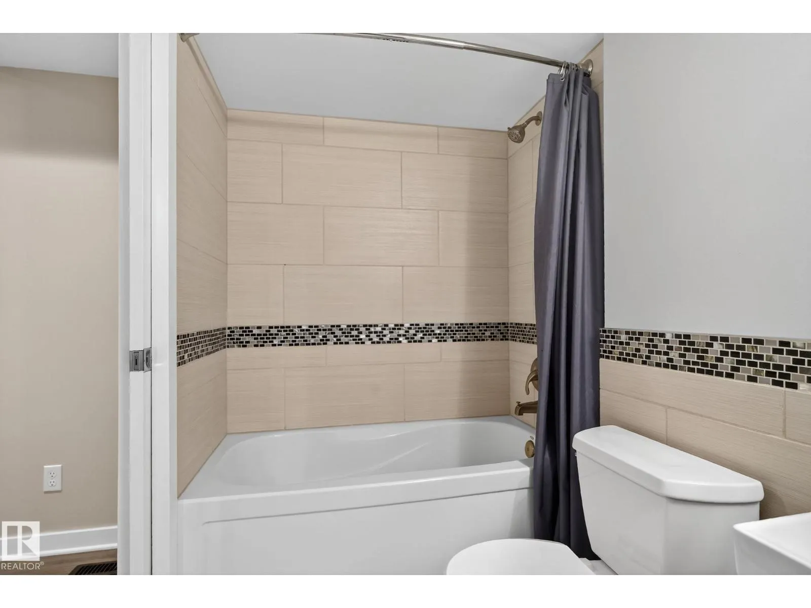 14105 148A AV NW