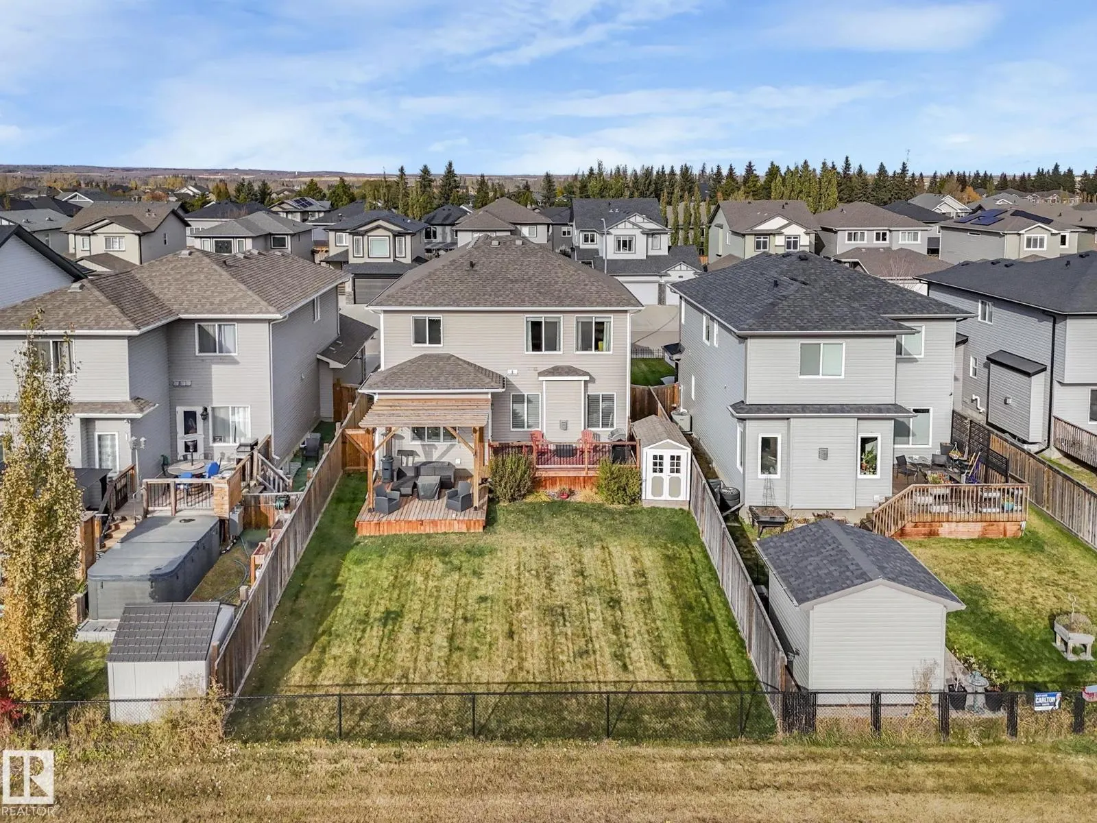 115 HILLDOWNS DR