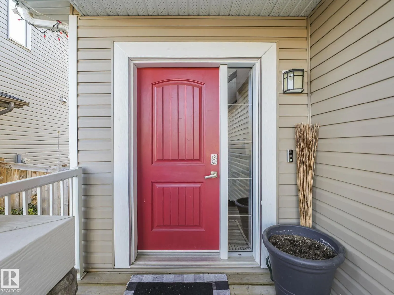 115 HILLDOWNS DR