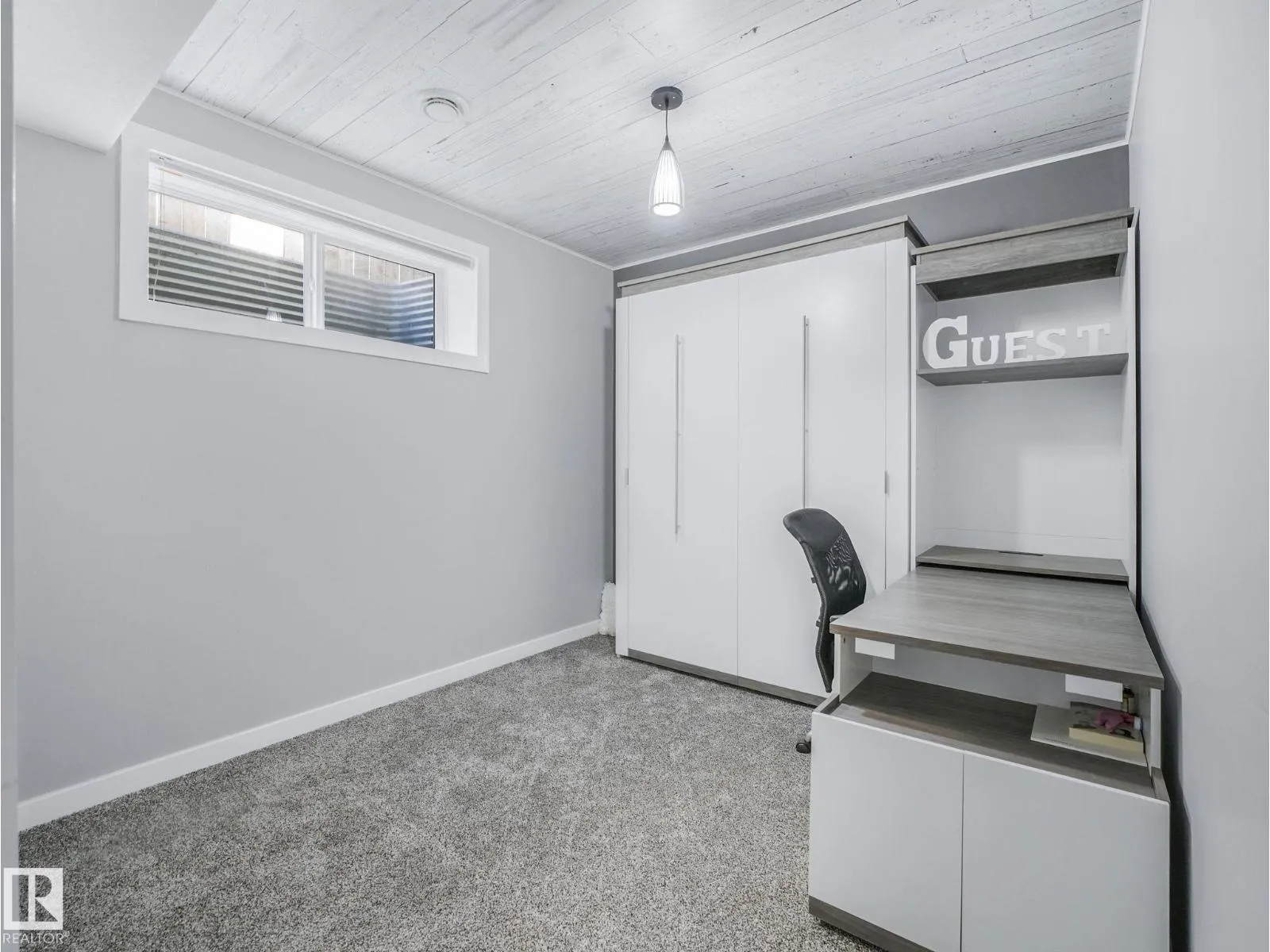 115 HILLDOWNS DR