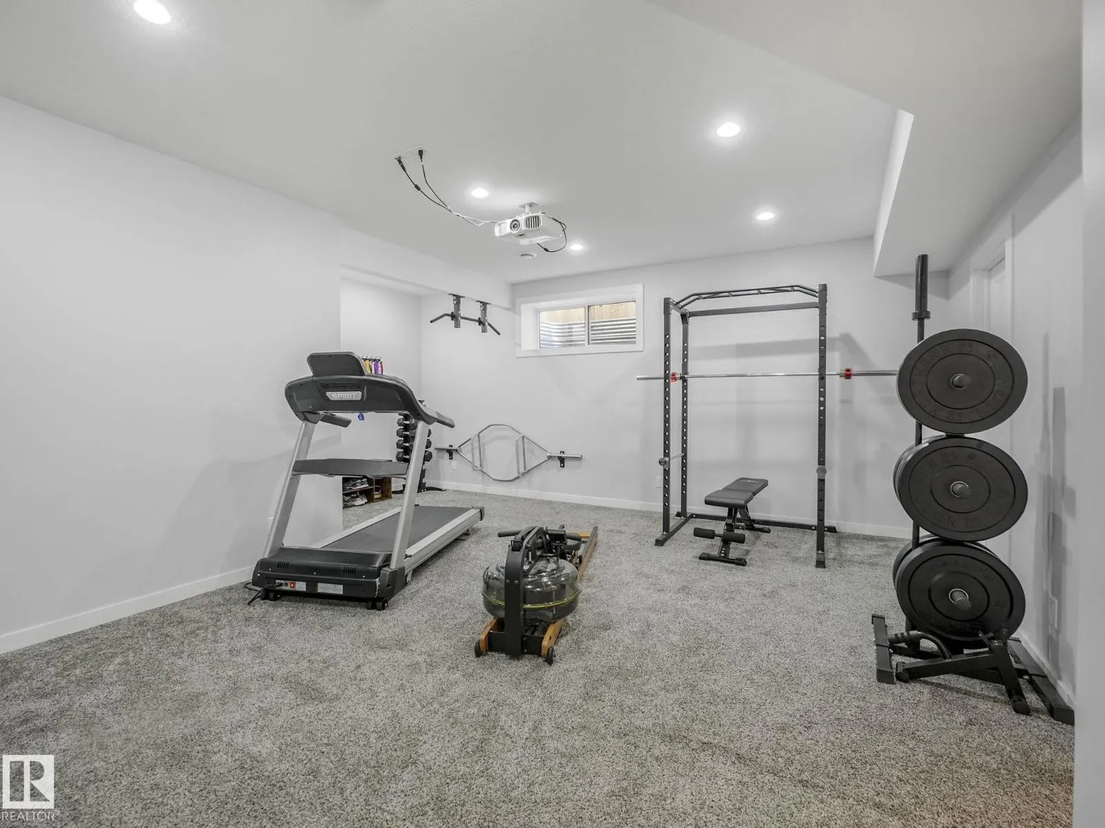 115 HILLDOWNS DR