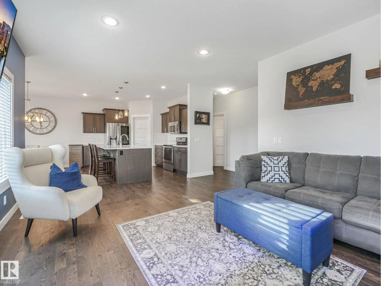 115 HILLDOWNS DR