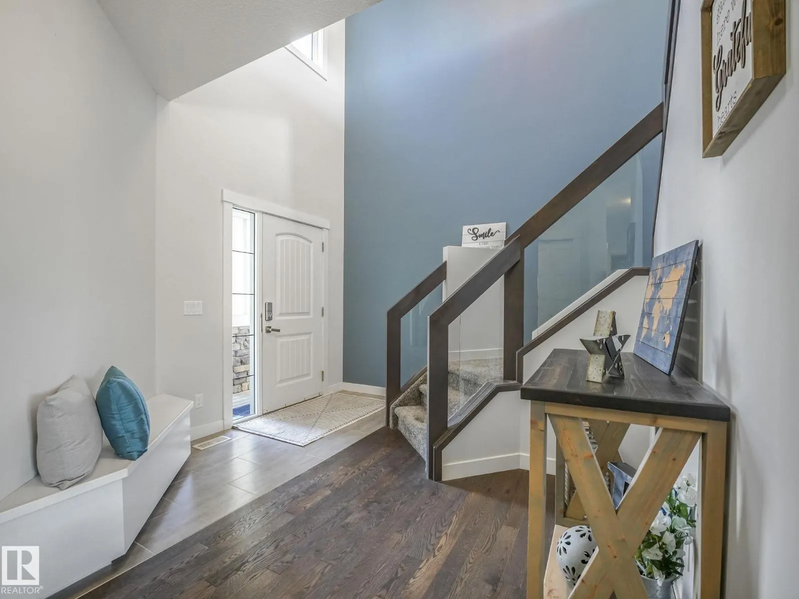 115 HILLDOWNS DR