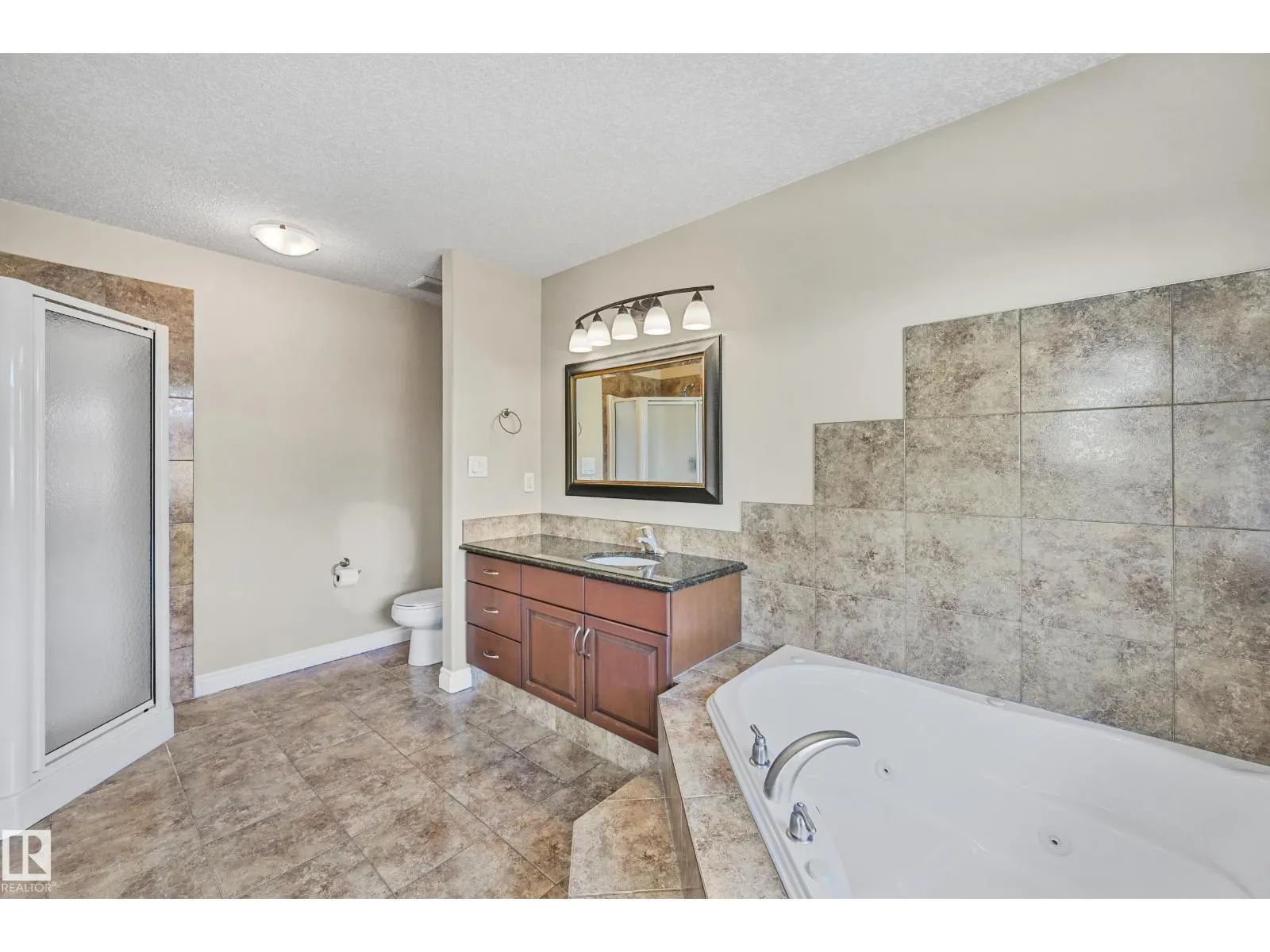 1213 ADAMSON DR SW