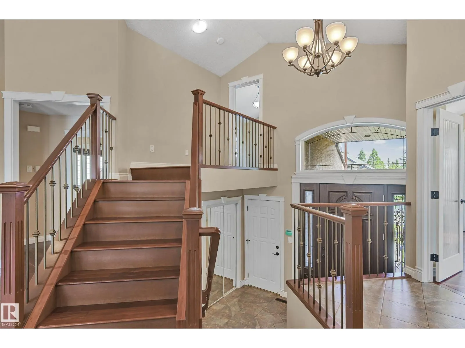 1213 ADAMSON DR SW