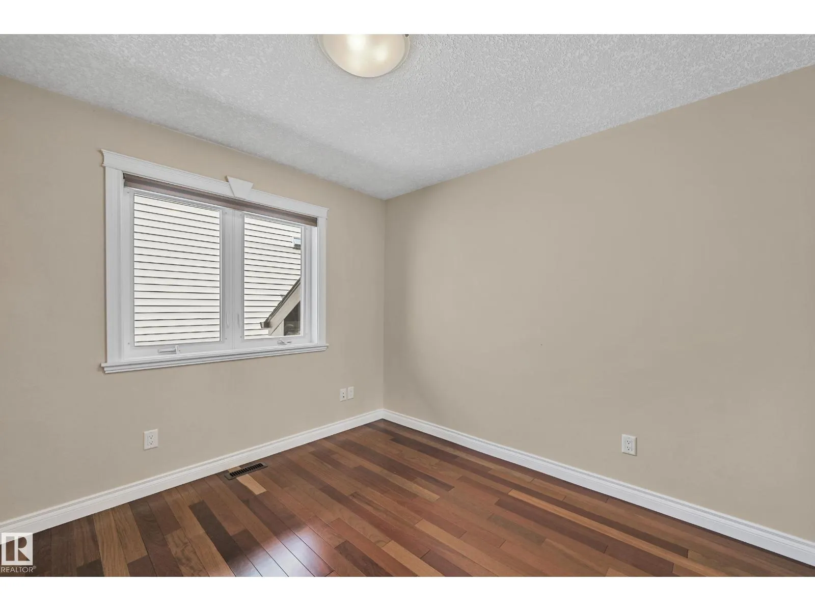 1213 ADAMSON DR SW