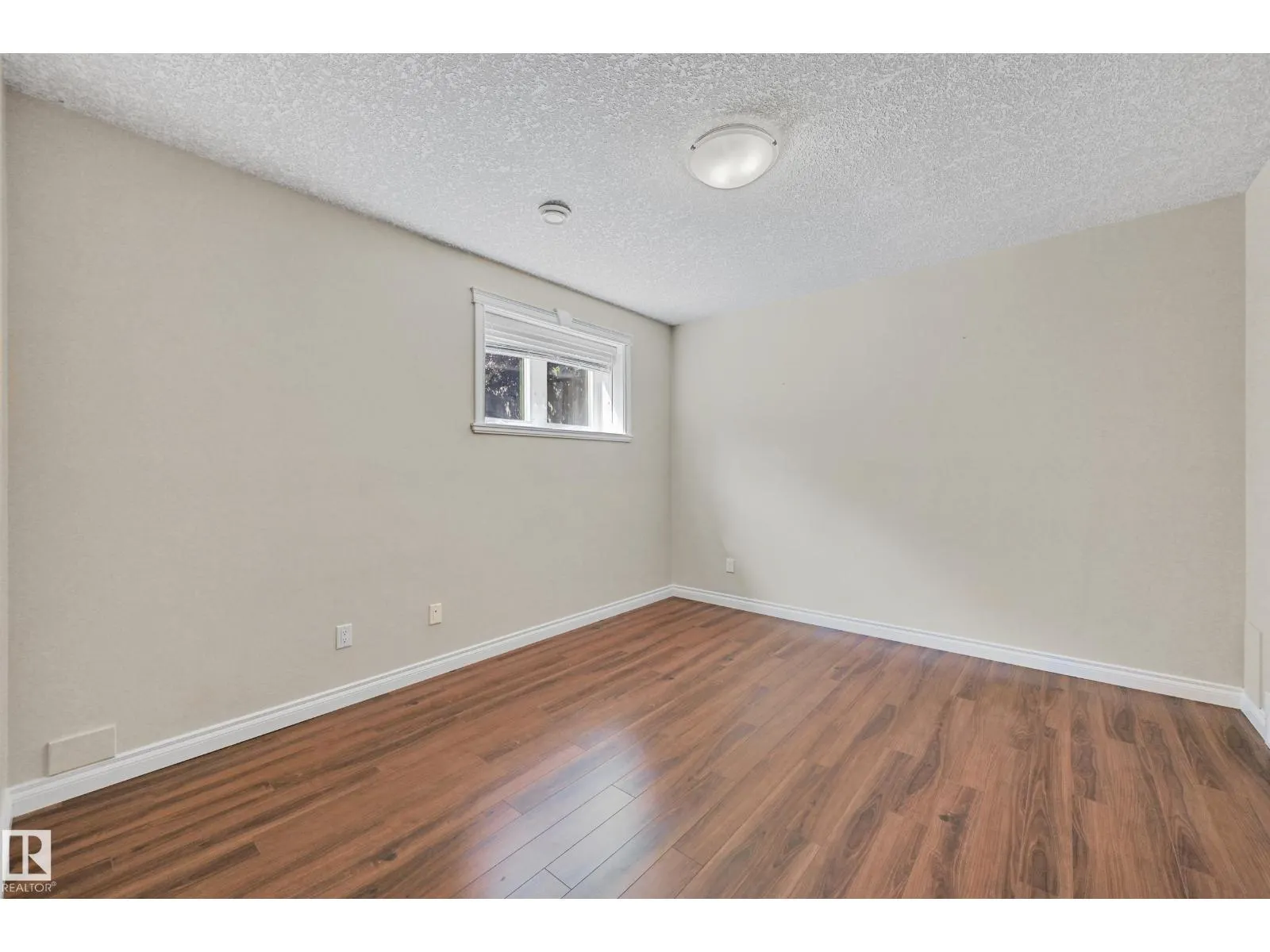 1213 ADAMSON DR SW