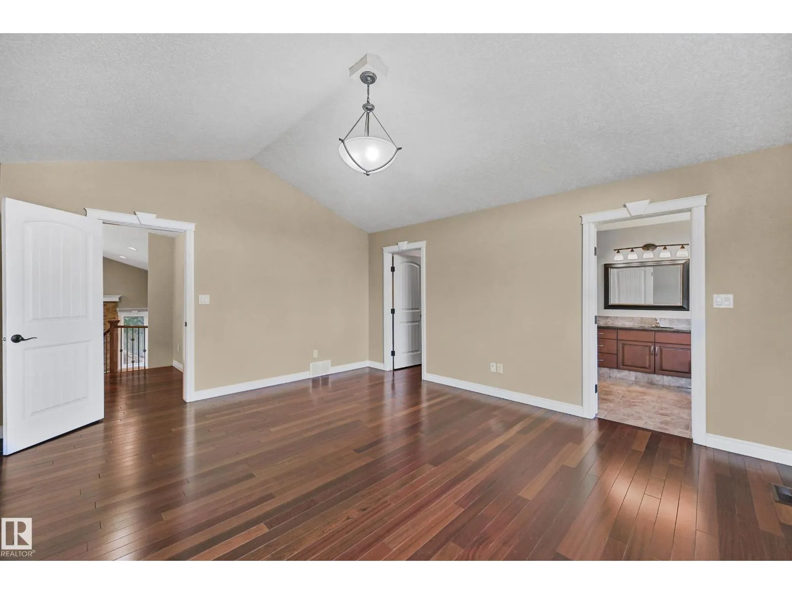 1213 ADAMSON DR SW