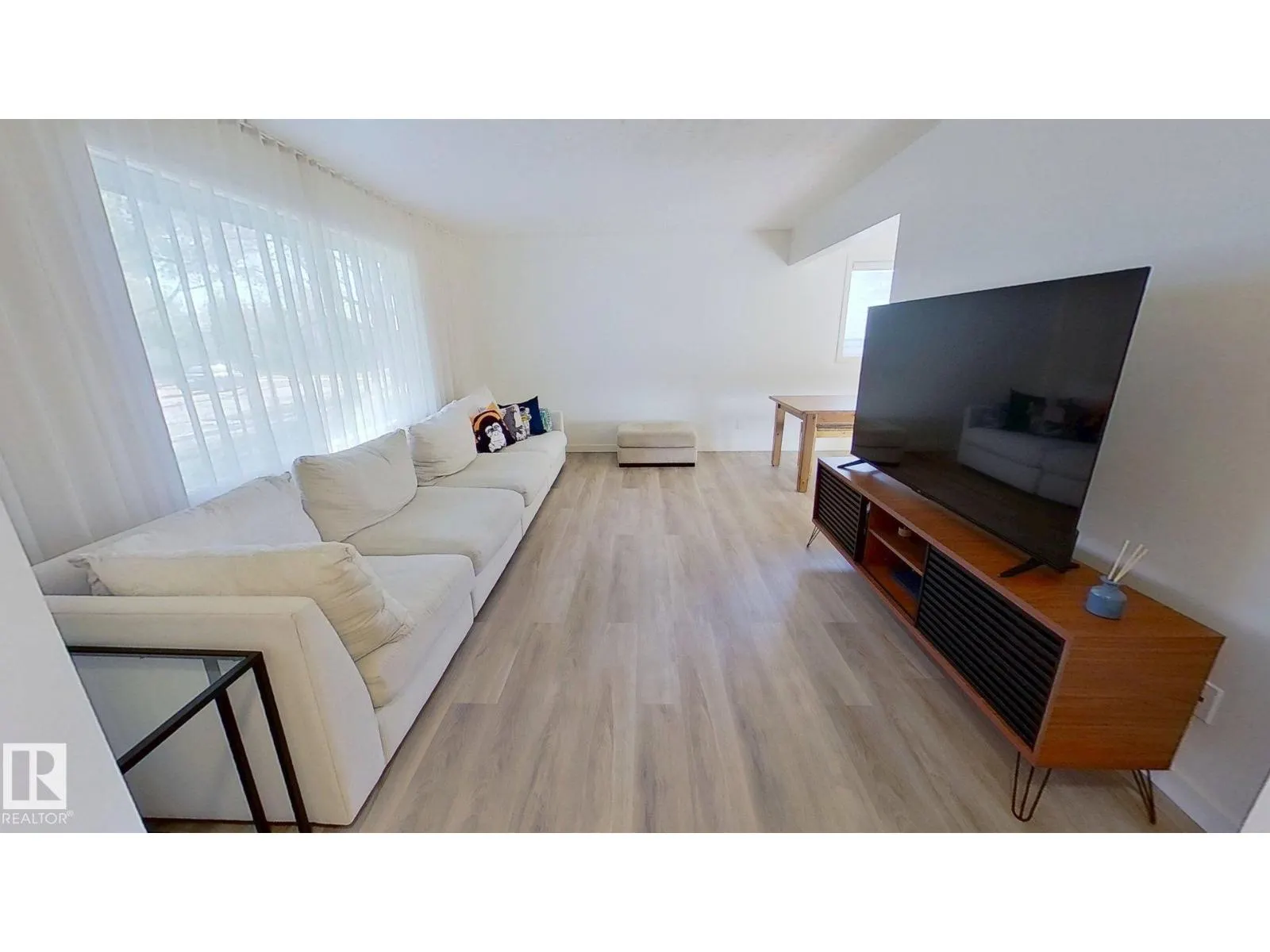 16466 104A AV NW