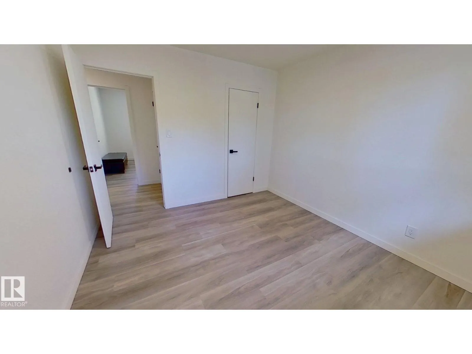 16466 104A AV NW