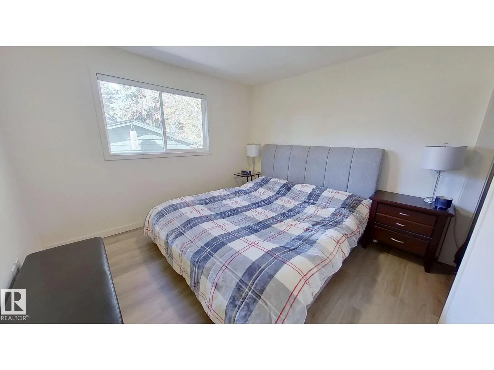 16466 104A AV NW