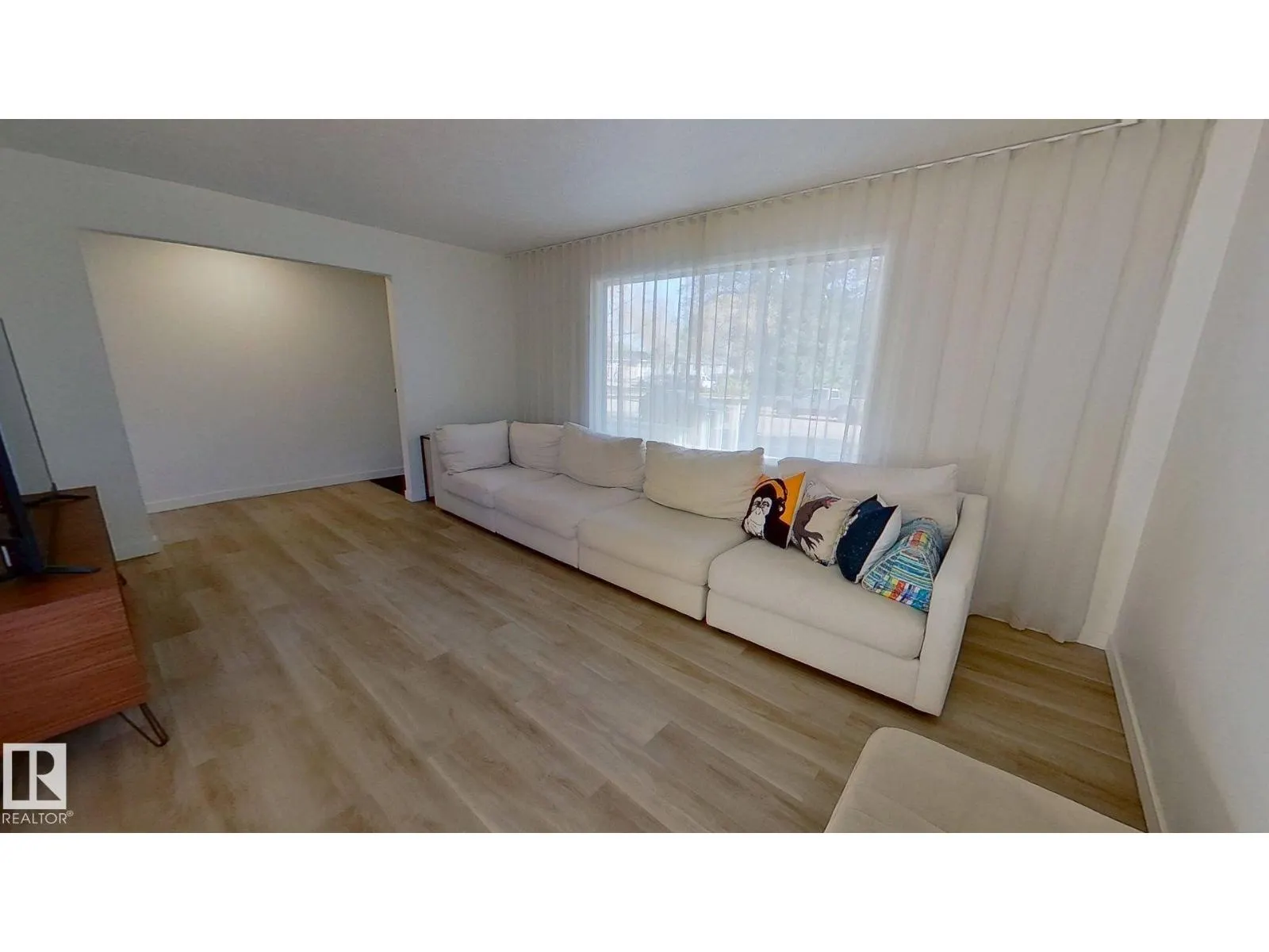 16466 104A AV NW