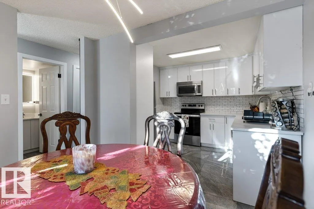 16487 115 ST NW