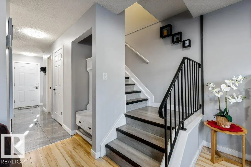 16487 115 ST NW