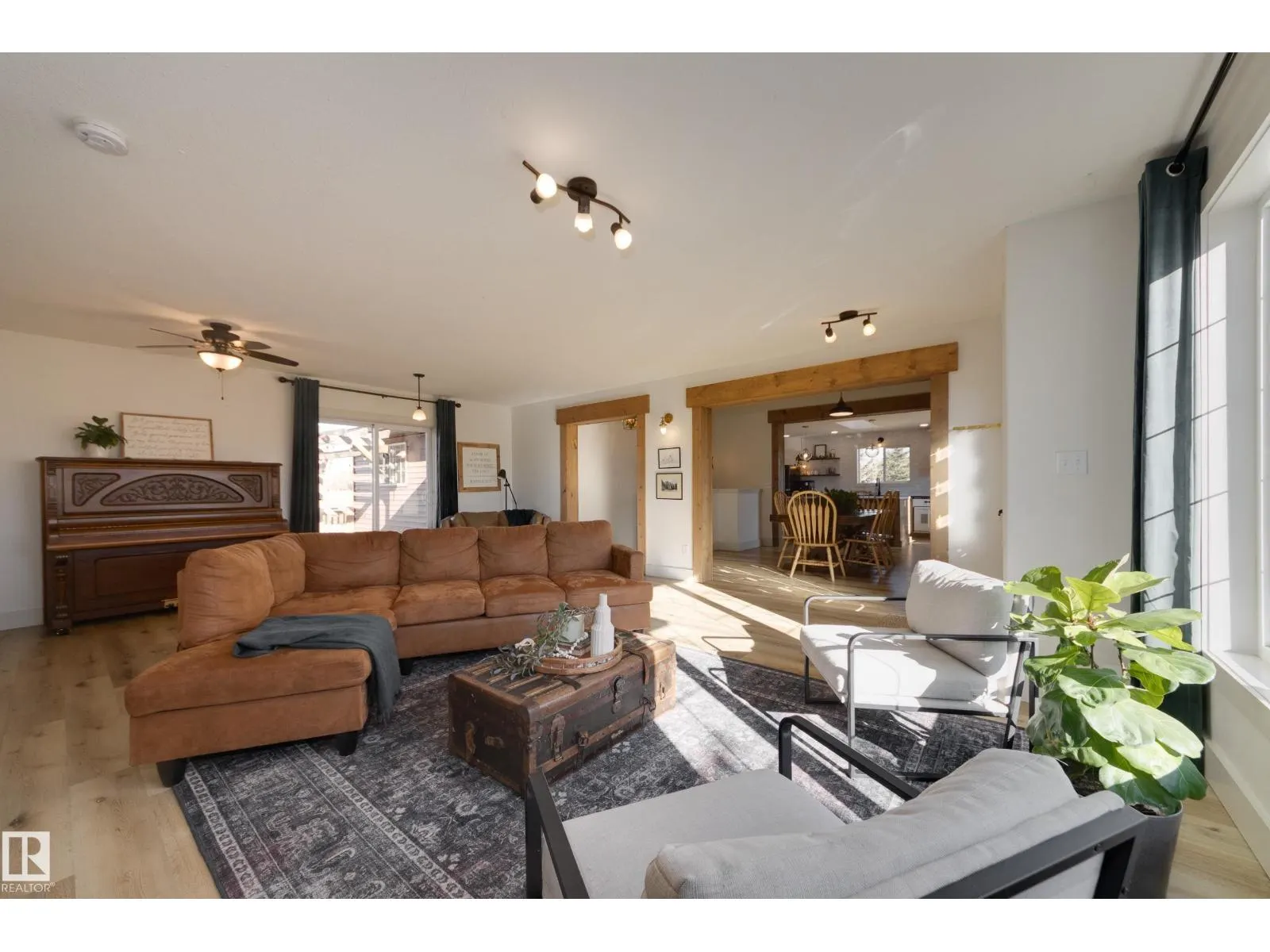 #11 51121 RGE ROAD 270