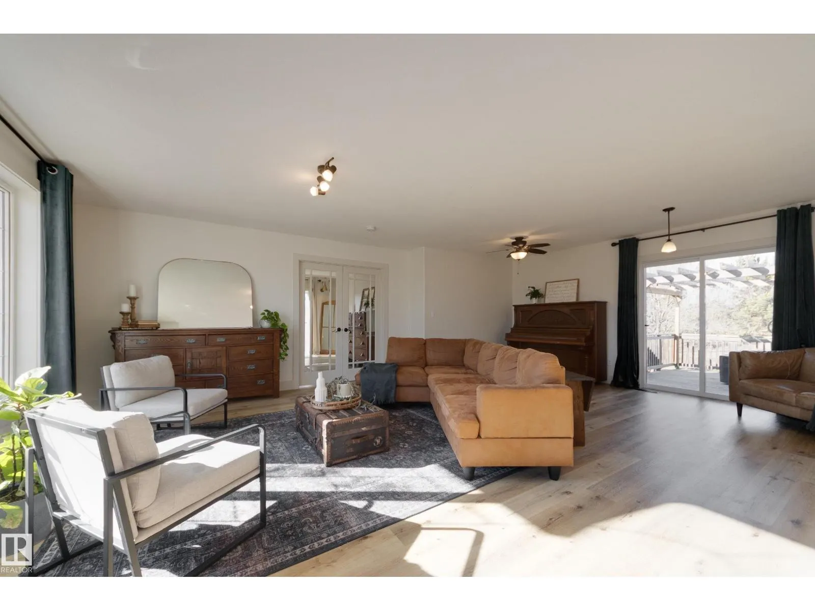 #11 51121 RGE ROAD 270