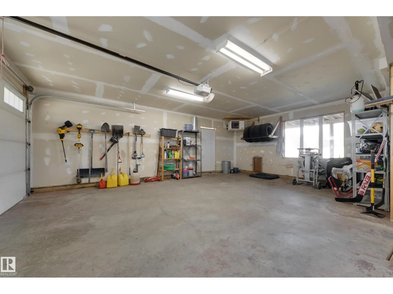 #11 51121 RGE ROAD 270