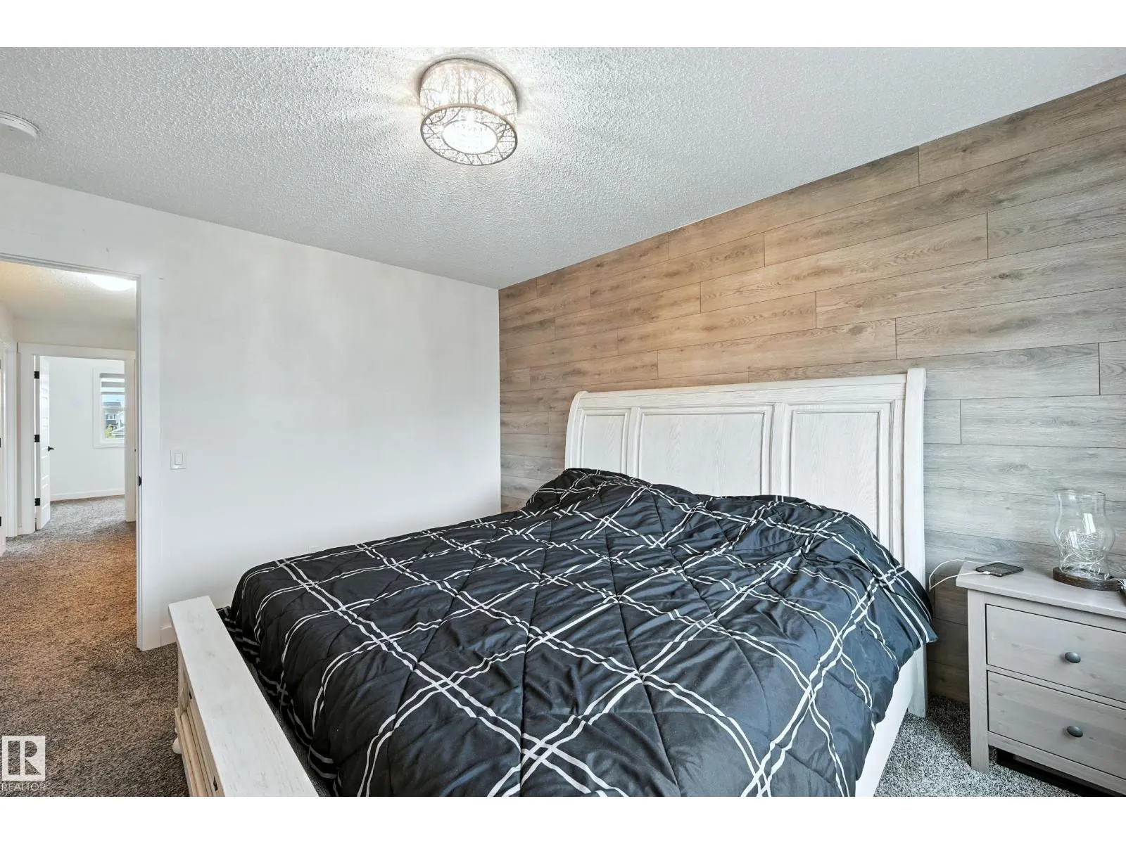 16603 31 AV SW
