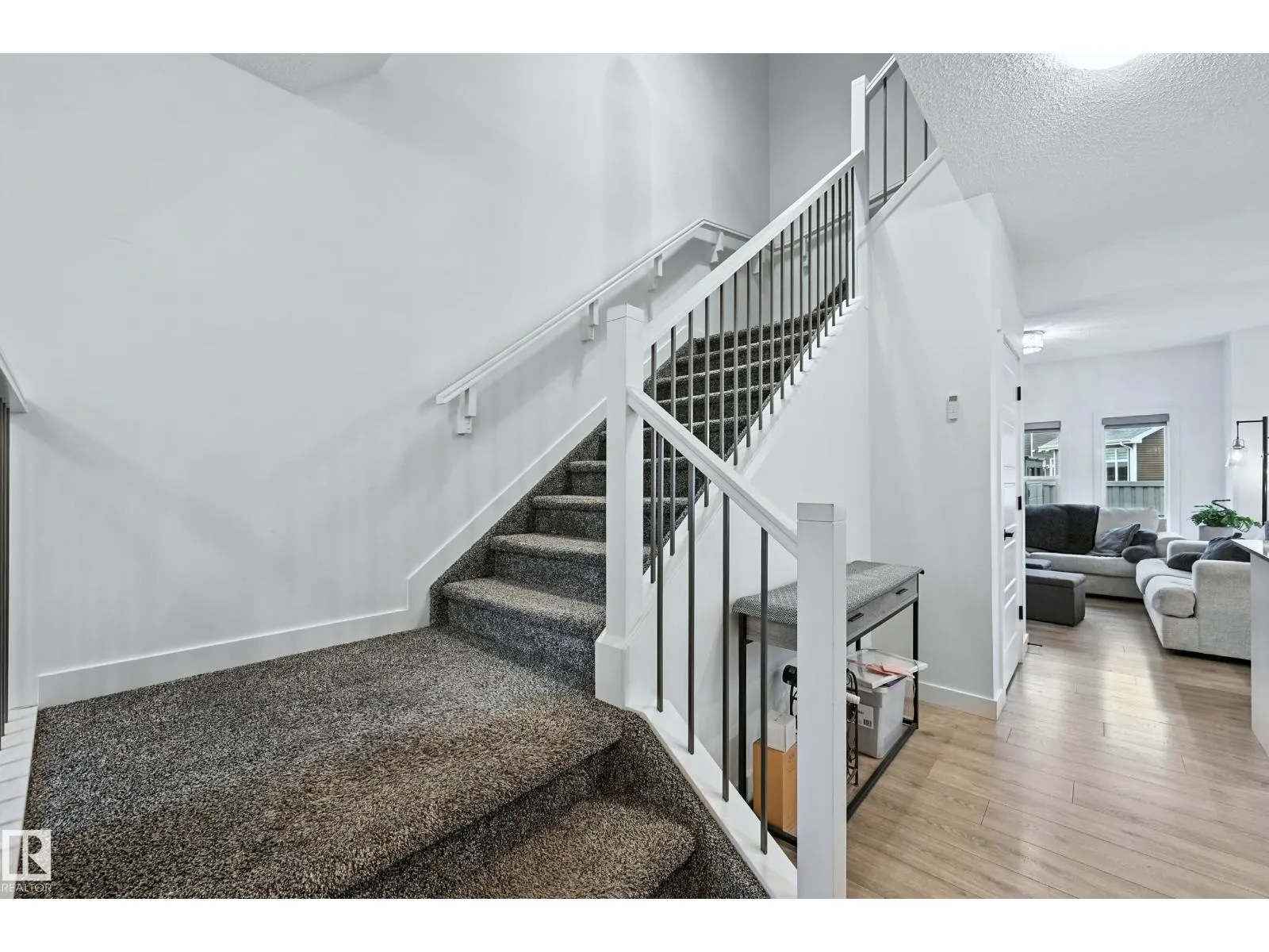 16603 31 AV SW