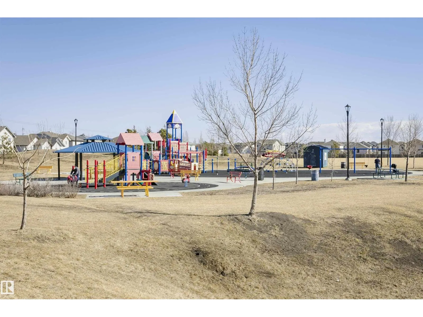 9142 165 AV NW