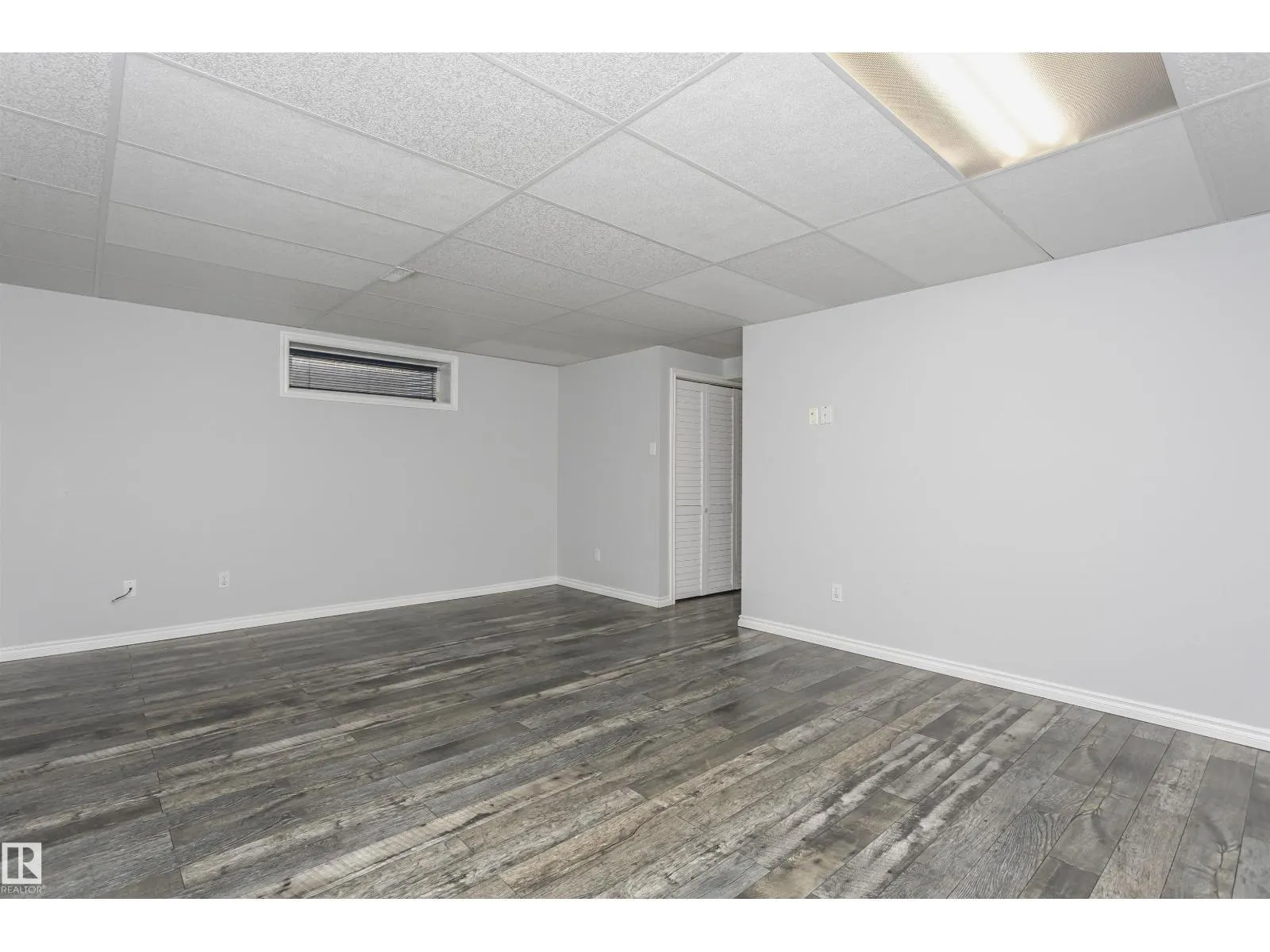 9142 165 AV NW