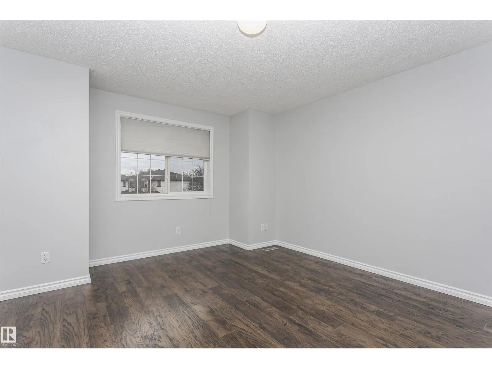 9142 165 AV NW