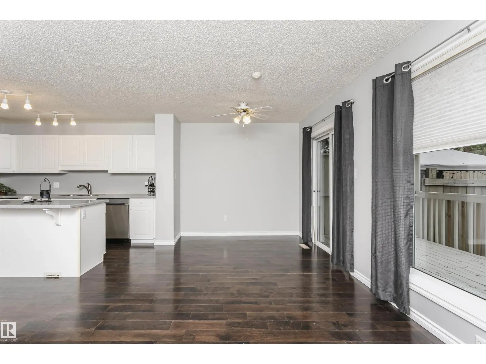 9142 165 AV NW