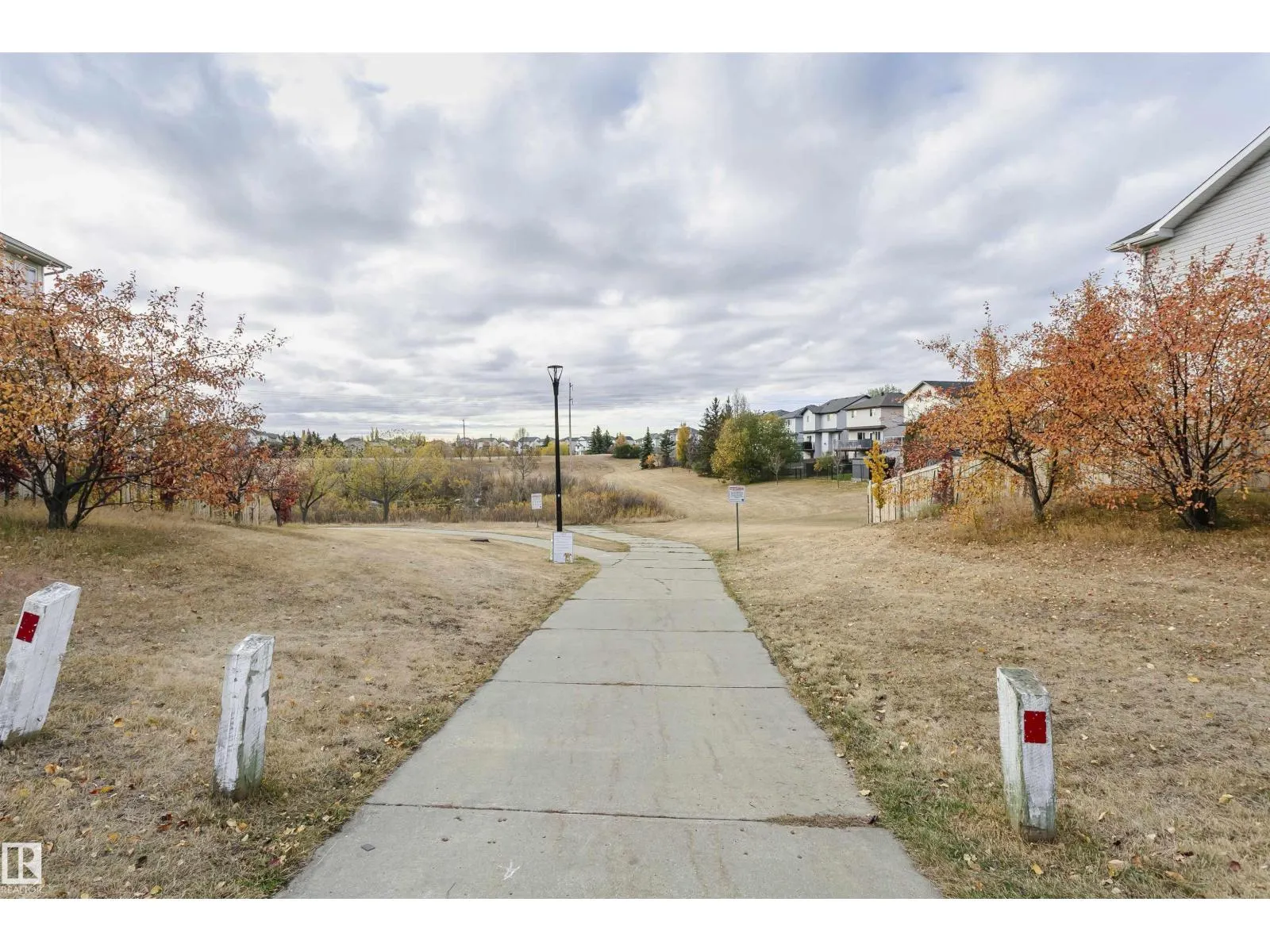 9142 165 AV NW