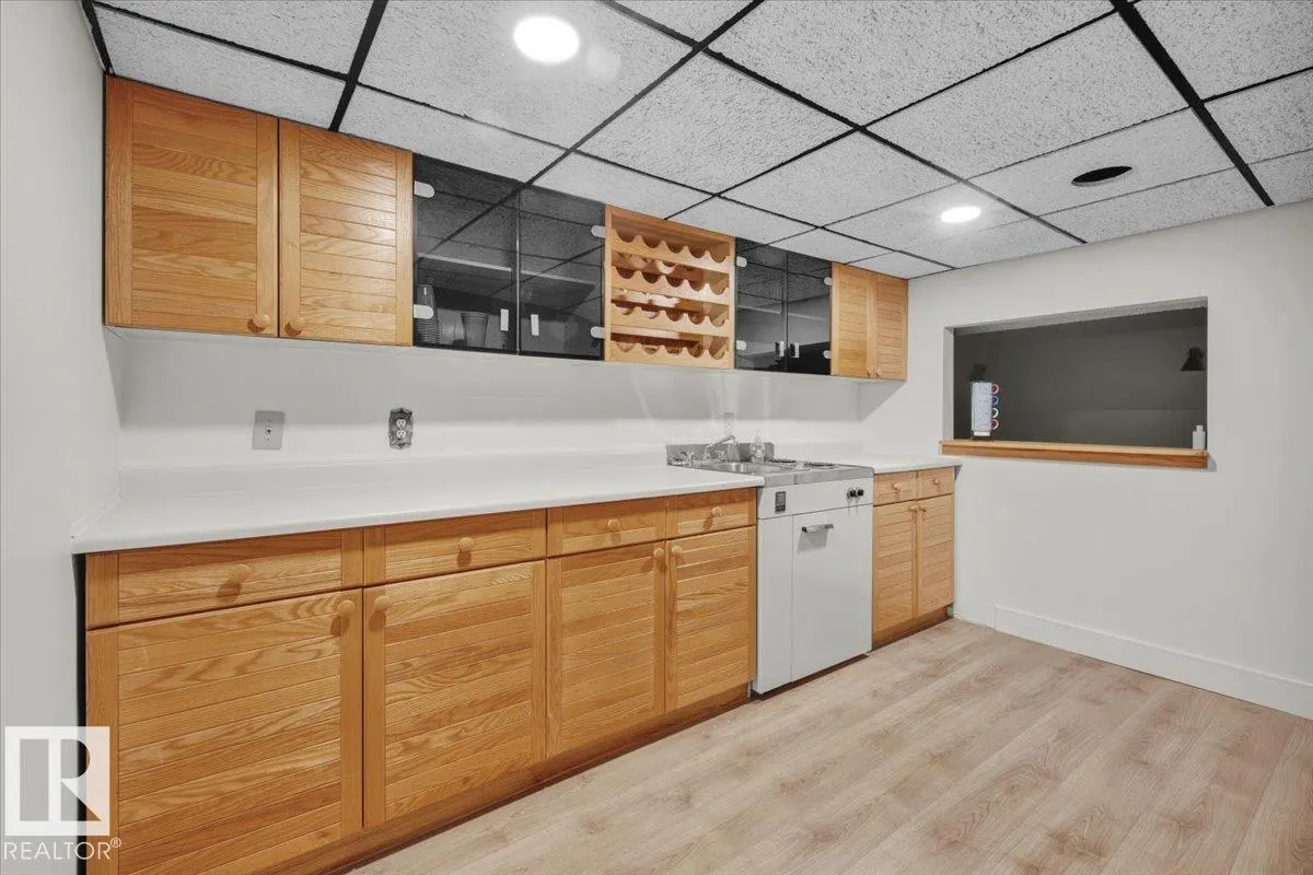 14717 48 AV NW