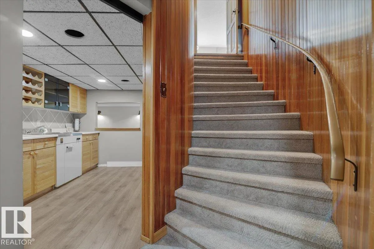 14717 48 AV NW